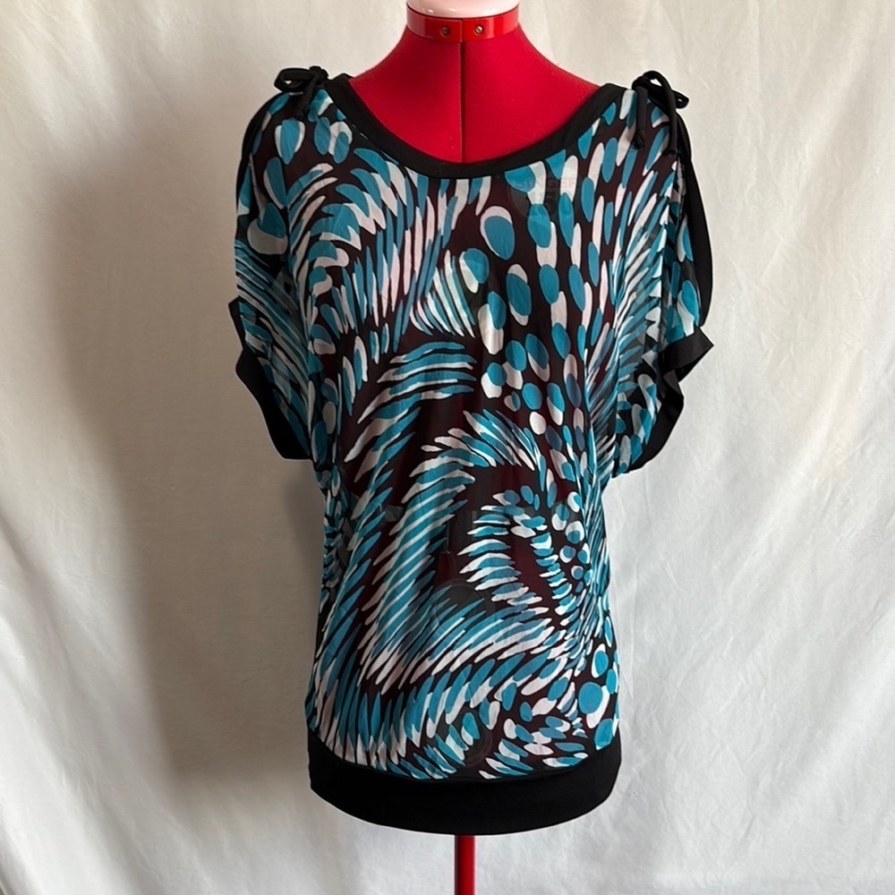 MM262 Warehouse One Dolman Sleeve Black and Blue Graphic Blouse